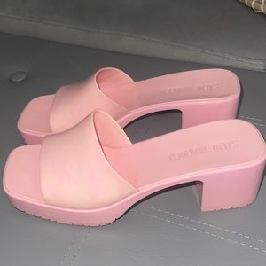 Pink Steve Madden heals